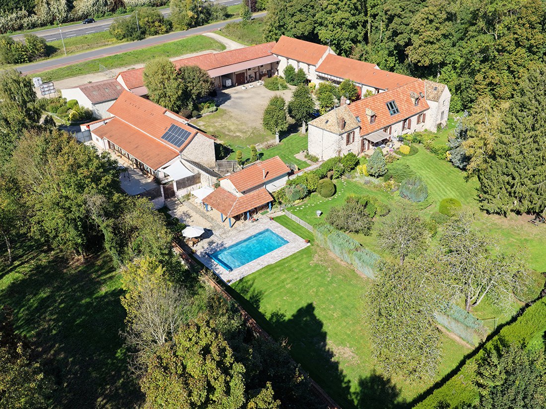 Villa in Etrechy, Ile-de-France, France 1 - 18368846