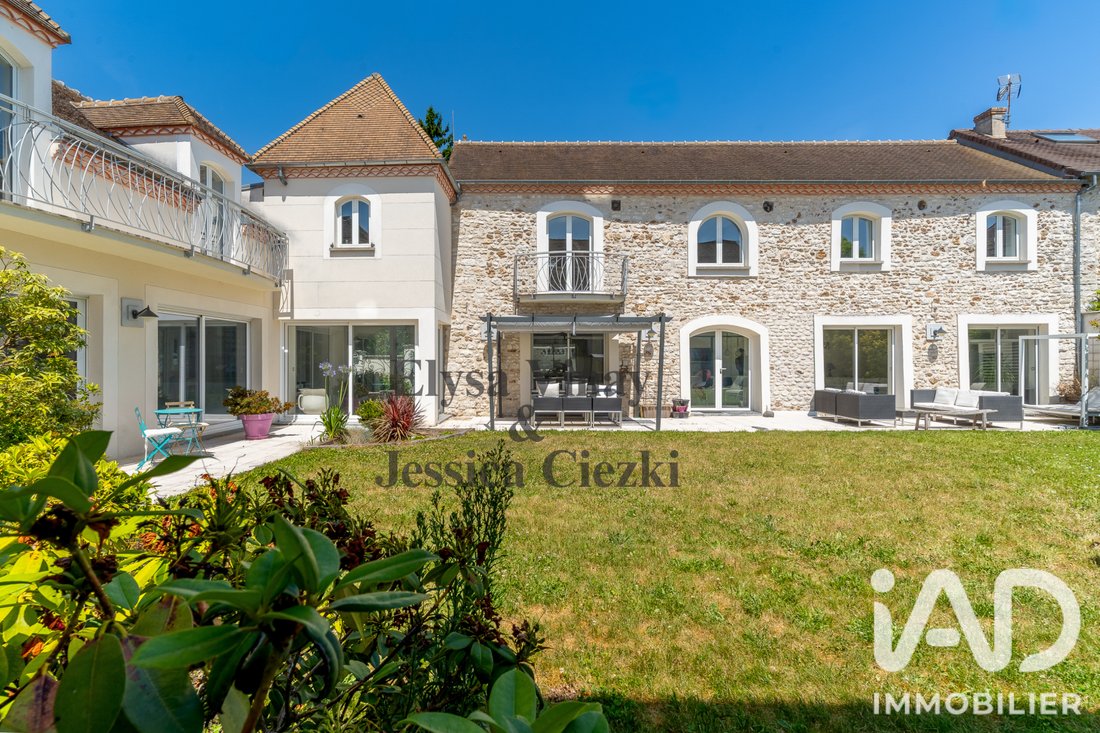 House in Breuil-Bois-Robert, Ile-de-France, France 2 - 17437514