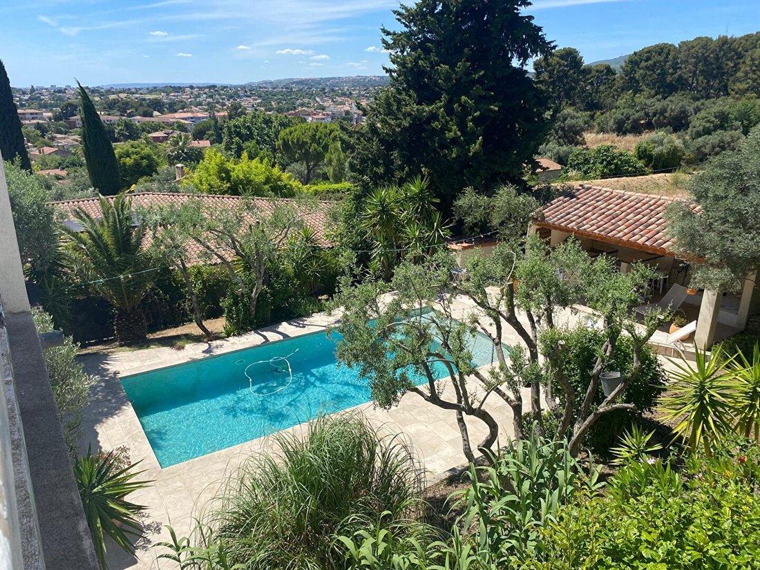 Villa in La Tirane-La Tuiliere, Allauch, France 1 - 18275637