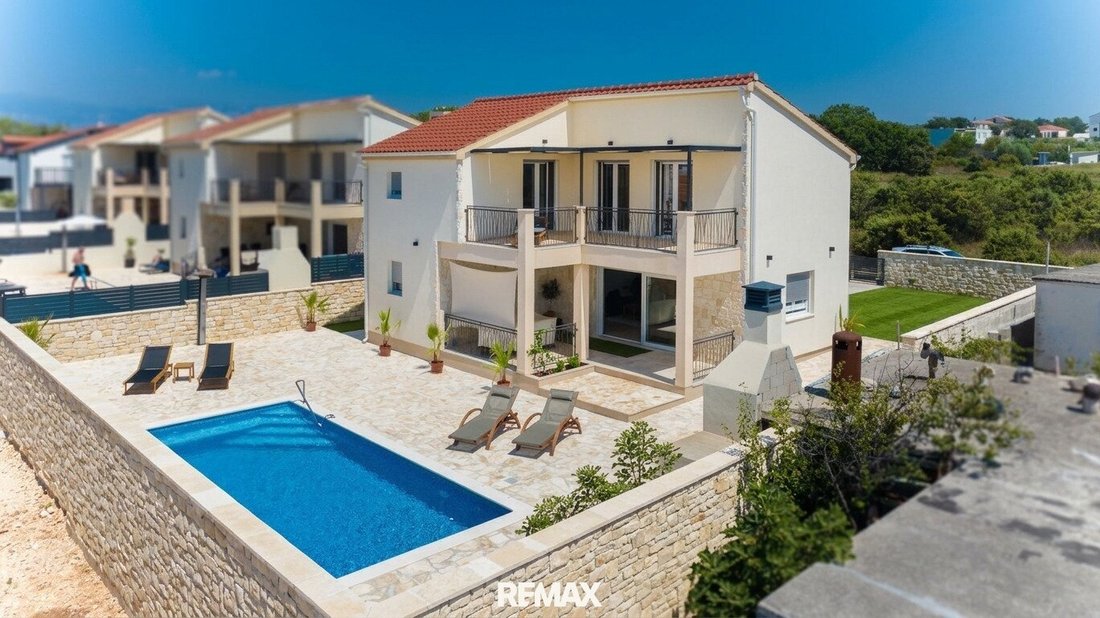 Villa in Vrsi, Zadar County, Croatia 1 - 17763423