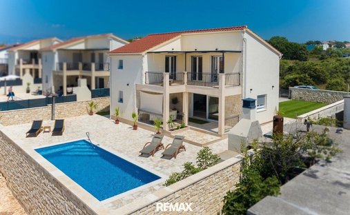 Villa in Vrsi, Zadar County, Croatia 1