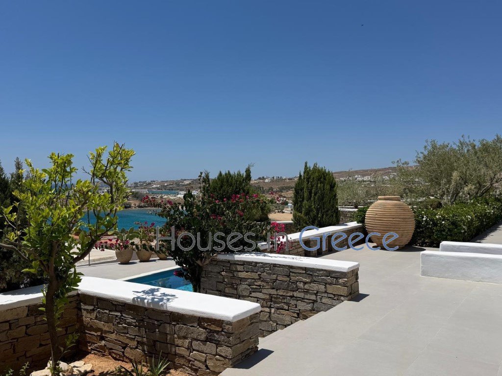 Villa in Paros, Aegean, Greece 3 - 18372019