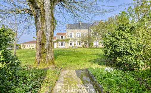 Villa in Sud, Vallet, France 1