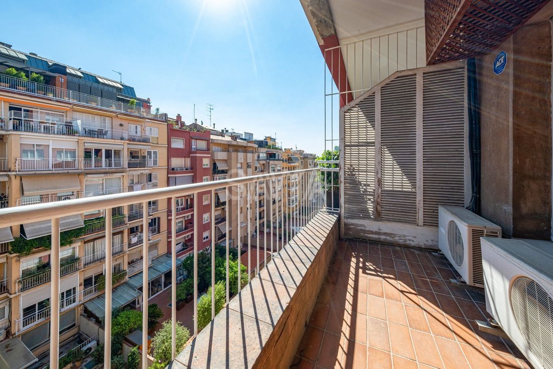 Sarrià-Sant Gervasi, Barcelona, Spain 5 - 18372001