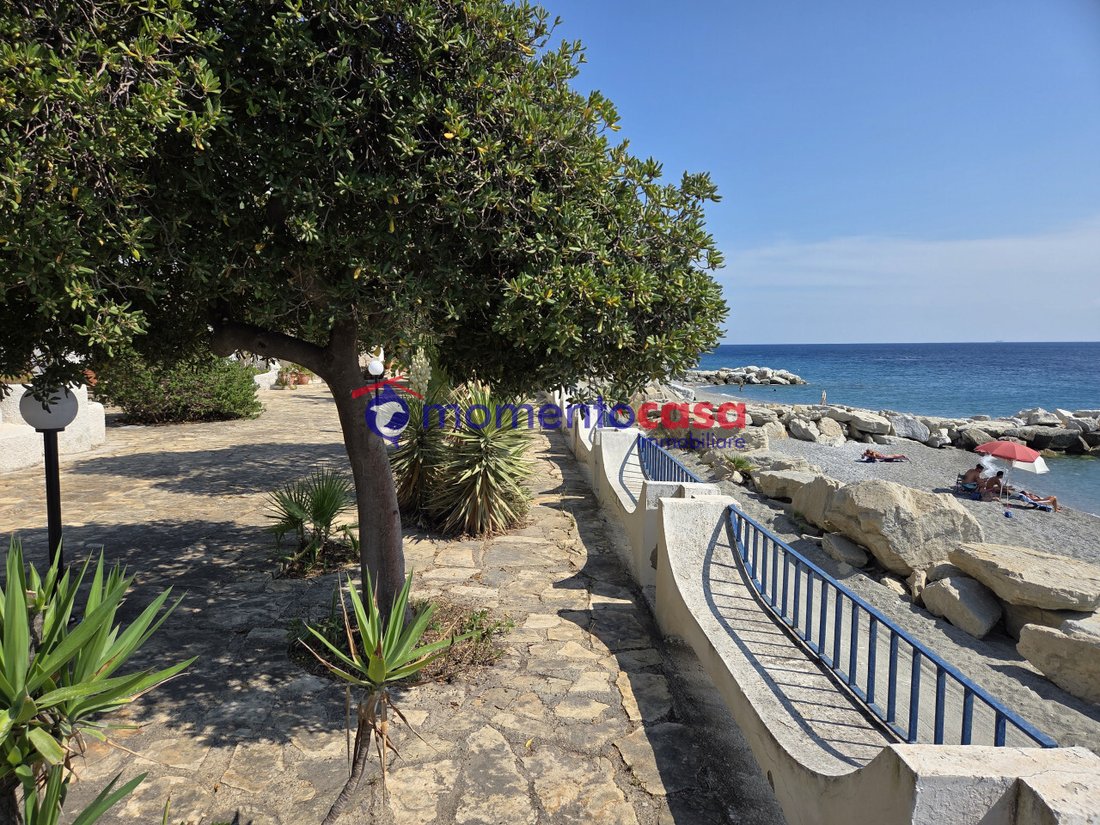 Villa in Reggio Sud, Reggio Calabria, Calabria 2 - 18371752