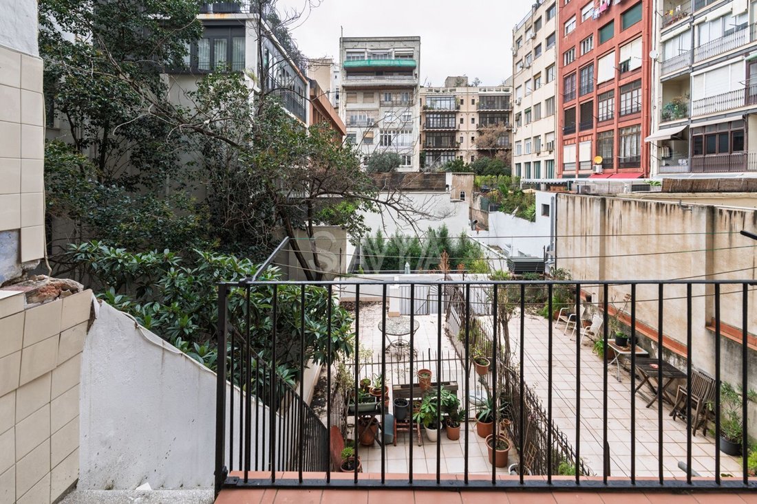 Apartment in Eixample, Barcelona, Spain 4 - 18372030