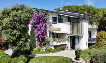 Villa in Desenzanino, Desenzano del Garda, Lombardy 1