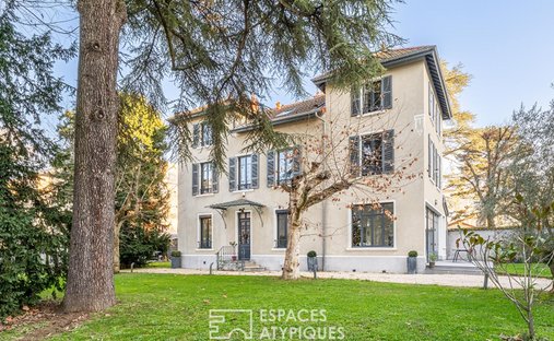 Villa in Centre, Caluire-et-Cuire, France 1