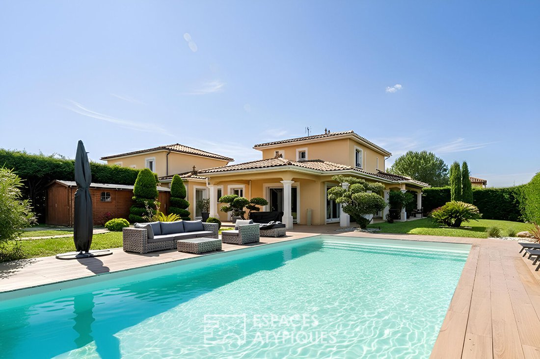 Villa in Les Hauts de Saint Bonnet, Saint-Bonnet-de-Mure, France 1 - 18369244