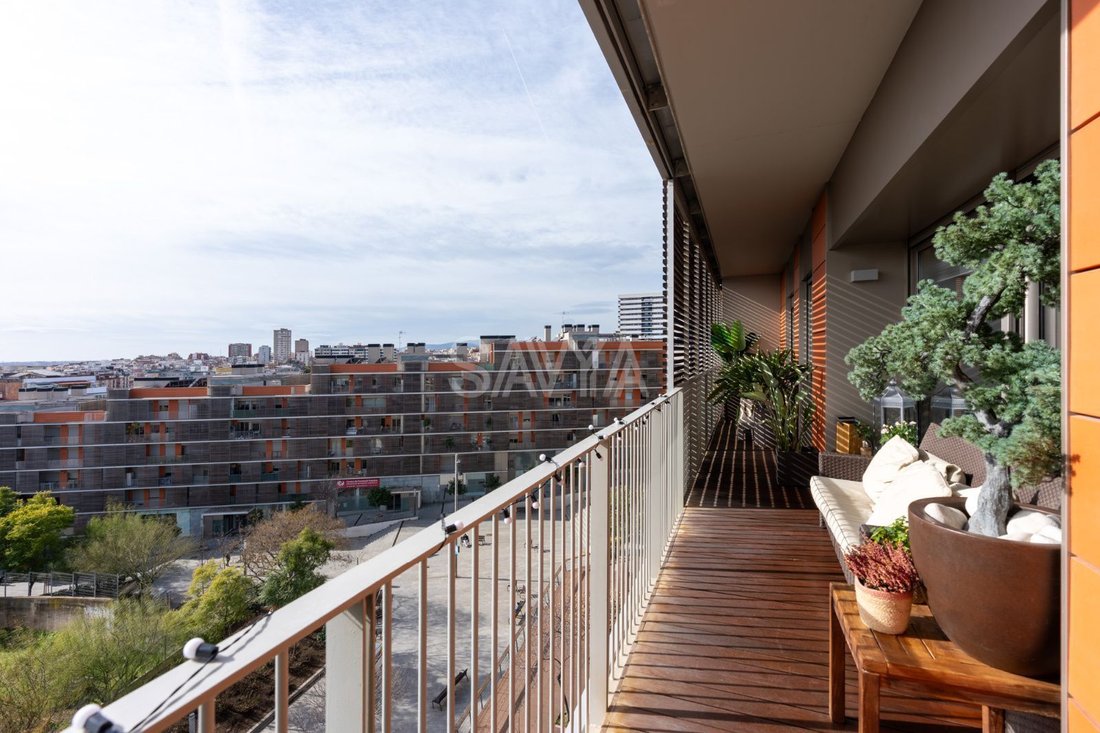 Penthouse in Districte II, l'Hospitalet de Llobregat, Spain 3 - 18372013