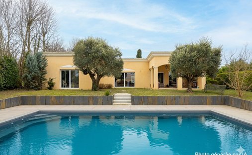 Villa in Genas, Auvergne-Rhône-Alpes, France 1