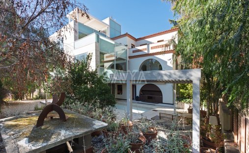 Villa in Les Corts, Barcelona, Spain 1