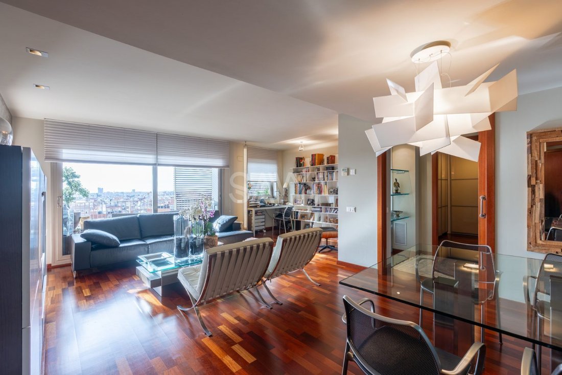 Penthouse in Districte II, l'Hospitalet de Llobregat, Spain 4 - 18372013