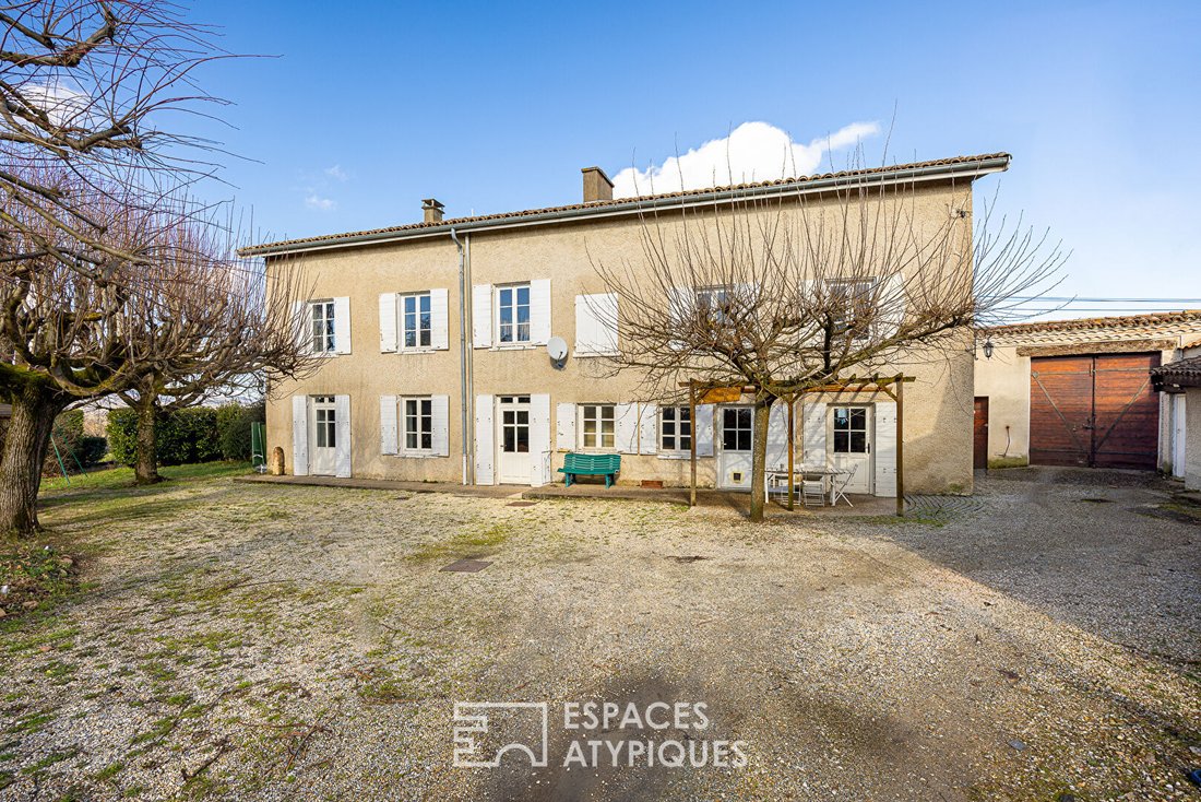 Villa in Zone Centrale, Chaponost, France 1 - 18369293