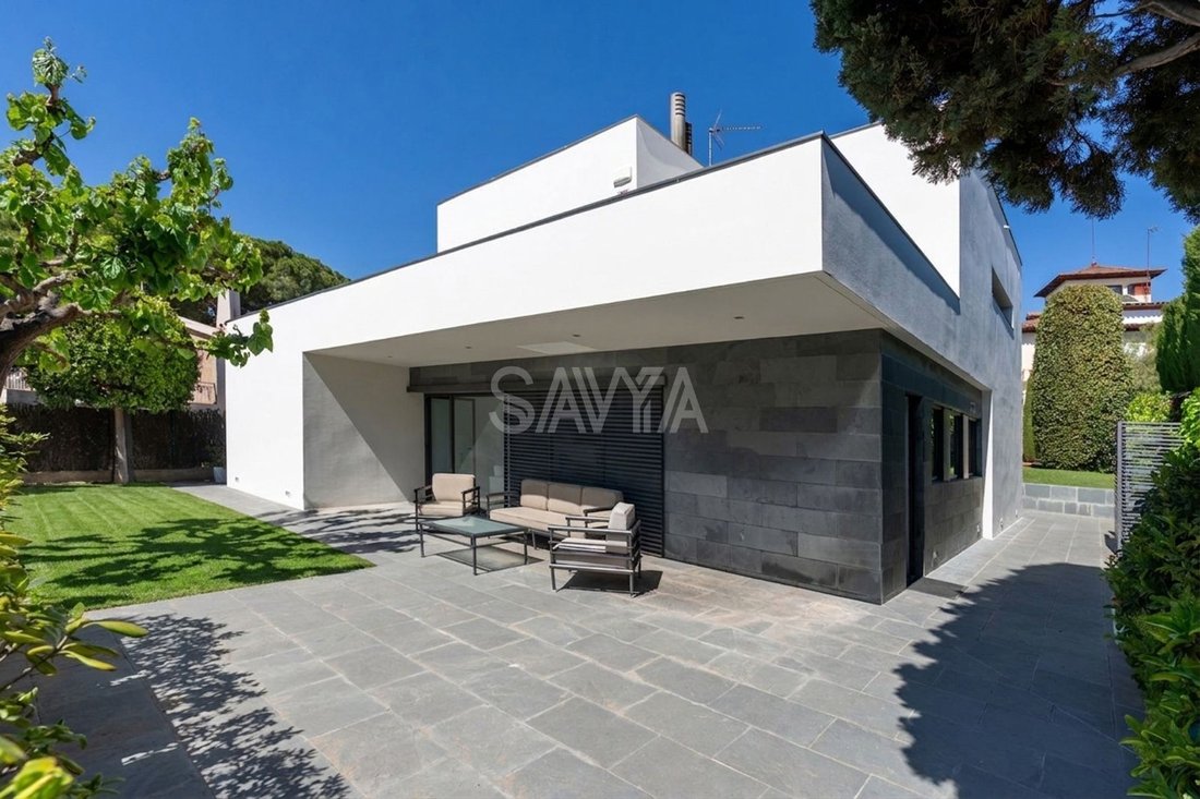Villa in Sant Just Desvern, Catalonia, Spain 2 - 18371997