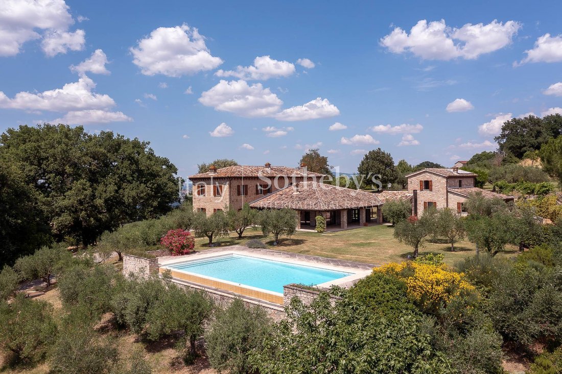 Maison à Todi, Ombrie, Italie 2 - 18372045