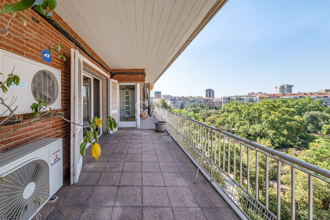 Apartment in Sarrià-Sant Gervasi, Barcelona, Spain 5 - 18372017