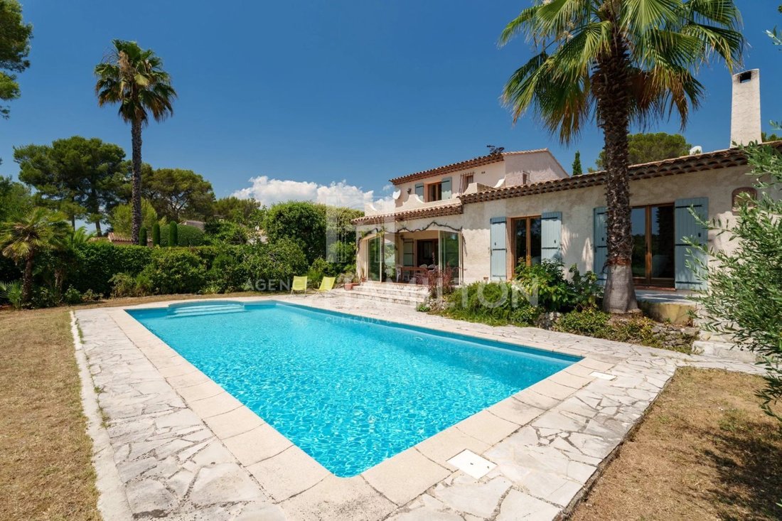 Villa in Valbonne, Provence-Alpes-Côte d'Azur, France 1 - 18344890