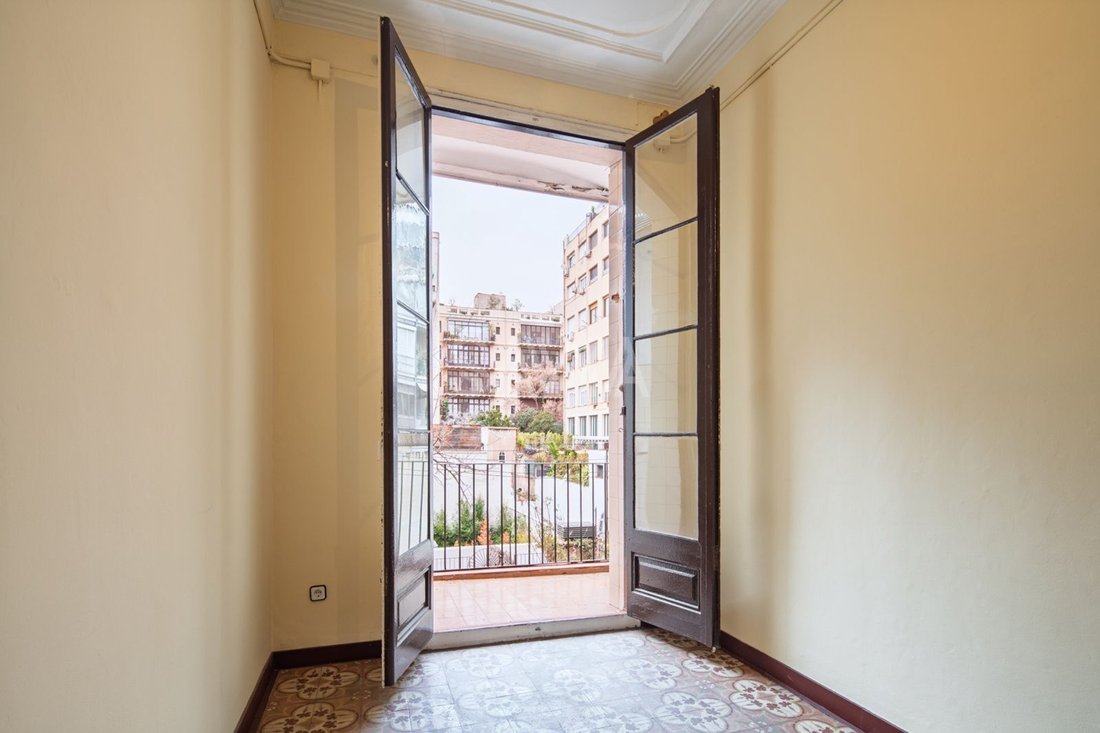 Apartment in Eixample, Barcelona, Spain 3 - 18372027