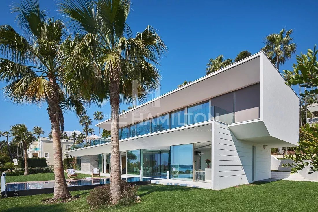 Villa in French Riviera, Provence-Alpes-Côte d'Azur, France 2 - 17992469