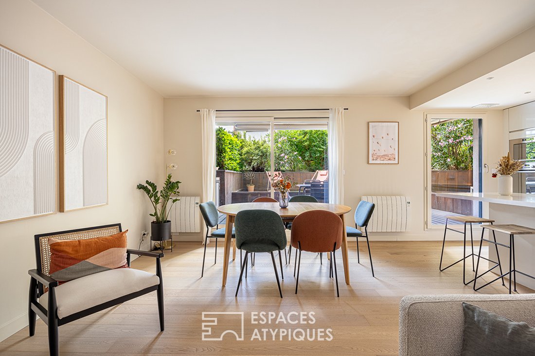 Apartment in Champvert-Point du Jour-Saint Irénée, Lyon 5e Arrondissement, Lyon 5 - 18369384