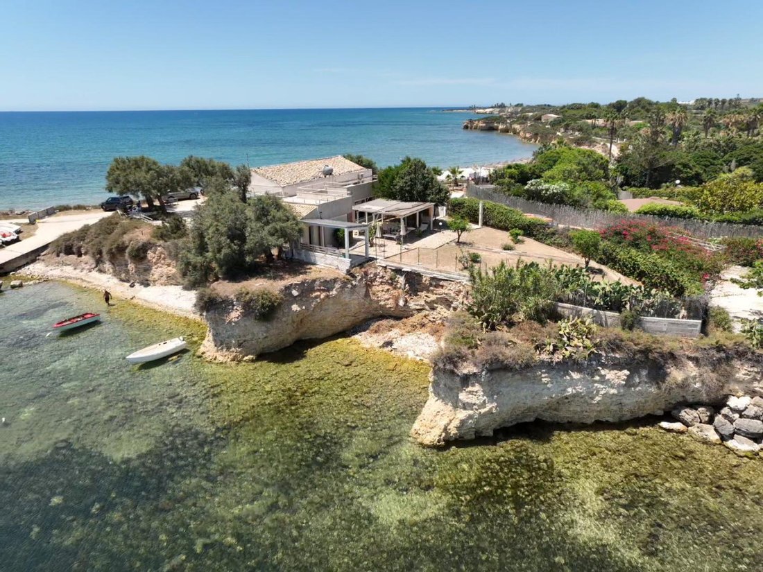 Villa in Saint Mary del Focallo - Marina di Marza, Ispica, Sicily 2 - 18371759