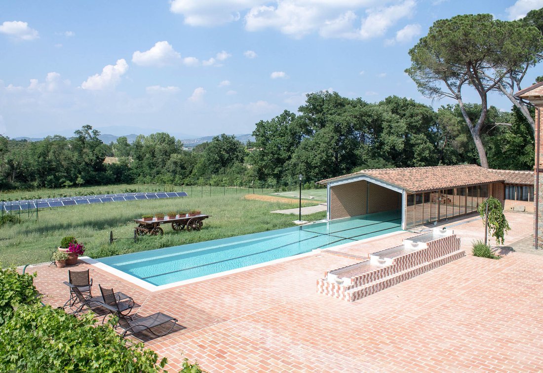 Villa in Monte San Savino, Tuscany, Italy 4 - 18372310