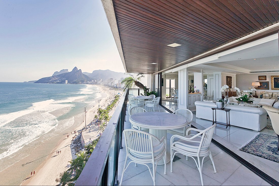 Apartment in Rio de Janeiro, State of Rio de Janeiro, Brazil 1 - 15670260