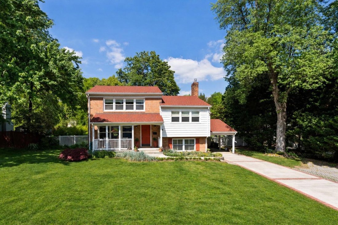 House in Idylwood, Virginia, United States 2 - 17804279