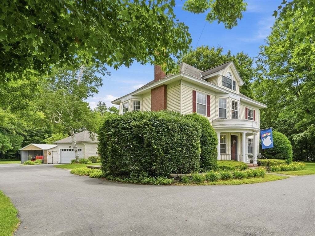 House in Greenfield, Massachusetts, United States 2 - 18372278