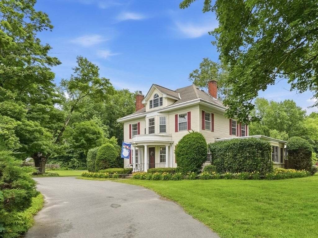 House in Greenfield, Massachusetts, United States 3 - 18372278