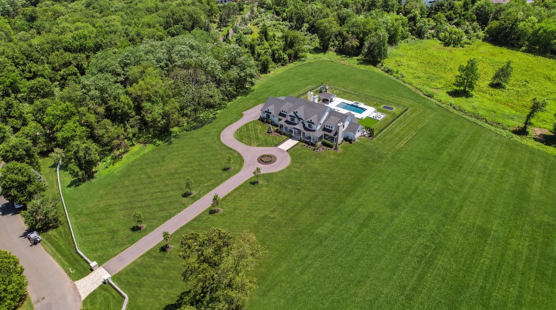 House in Colts Neck, New Jersey, United States 2 - 18372292