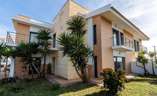 Villa a Santo Quintino, Lisbona, Portogallo 1