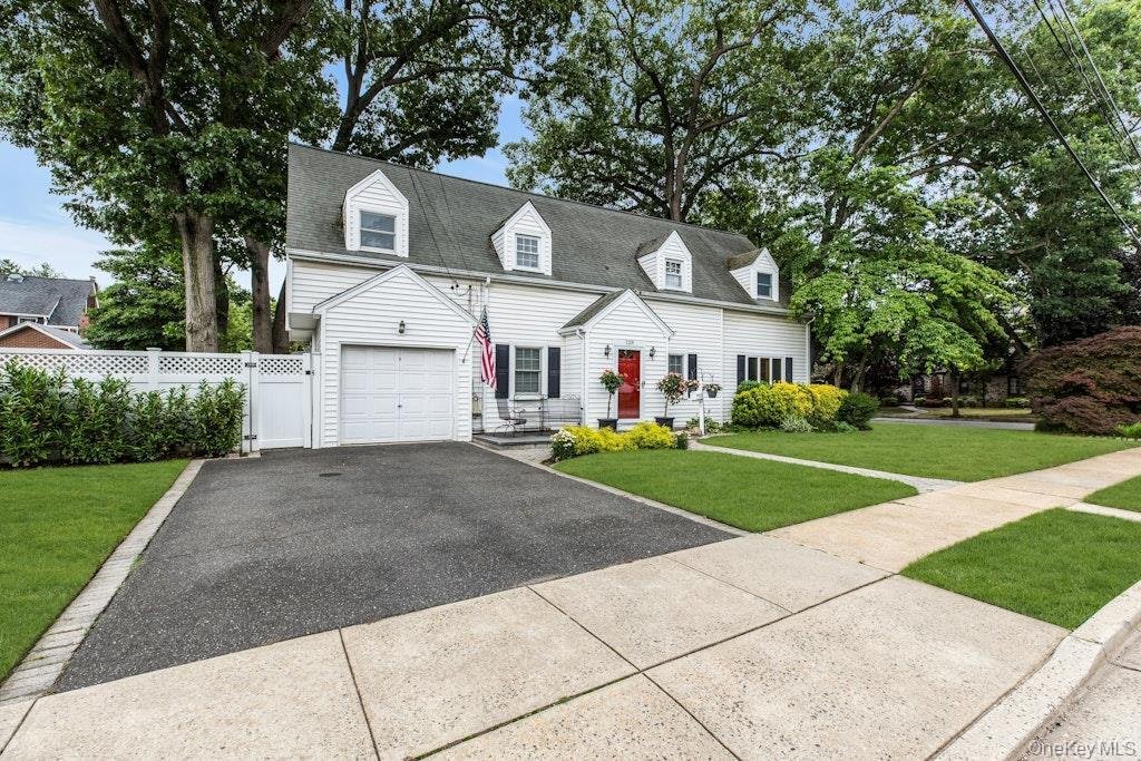 House in Lynbrook, New York, United States 2 - 18379614