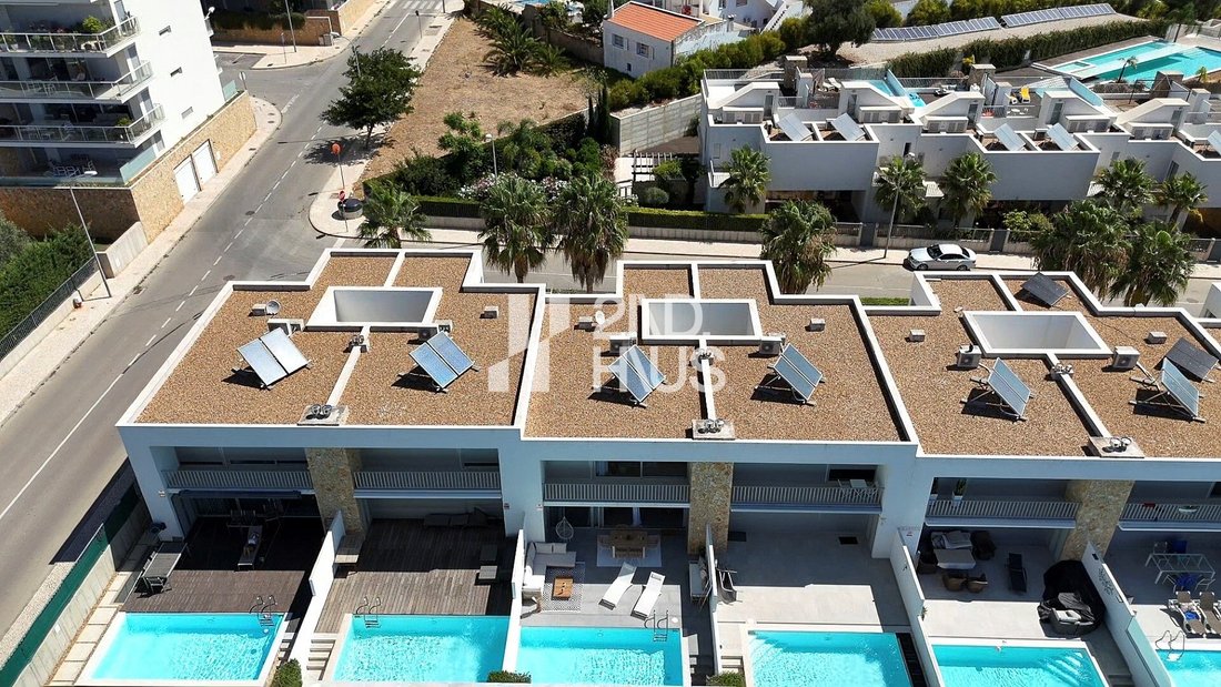 Townhouse in Olhos de Agua, Algarve, Portugal 3 - 18376258