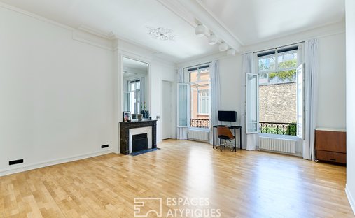 Apartment in Clichy-Trinité, Paris 9e Arrondissement, Paris 1