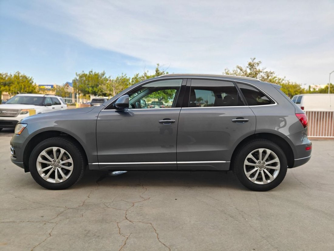 Suv in San Diego, CA, United States 4 - 18383902