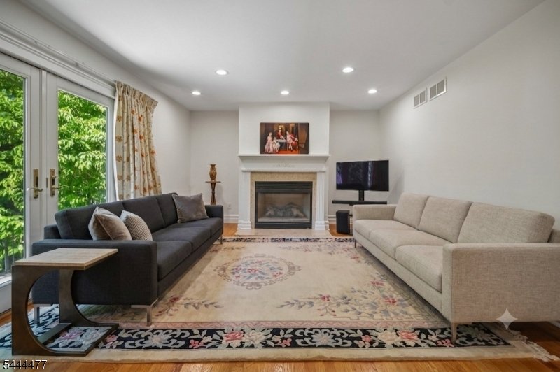 House in Millburn Twp., New Jersey, United States 3 - 18373465
