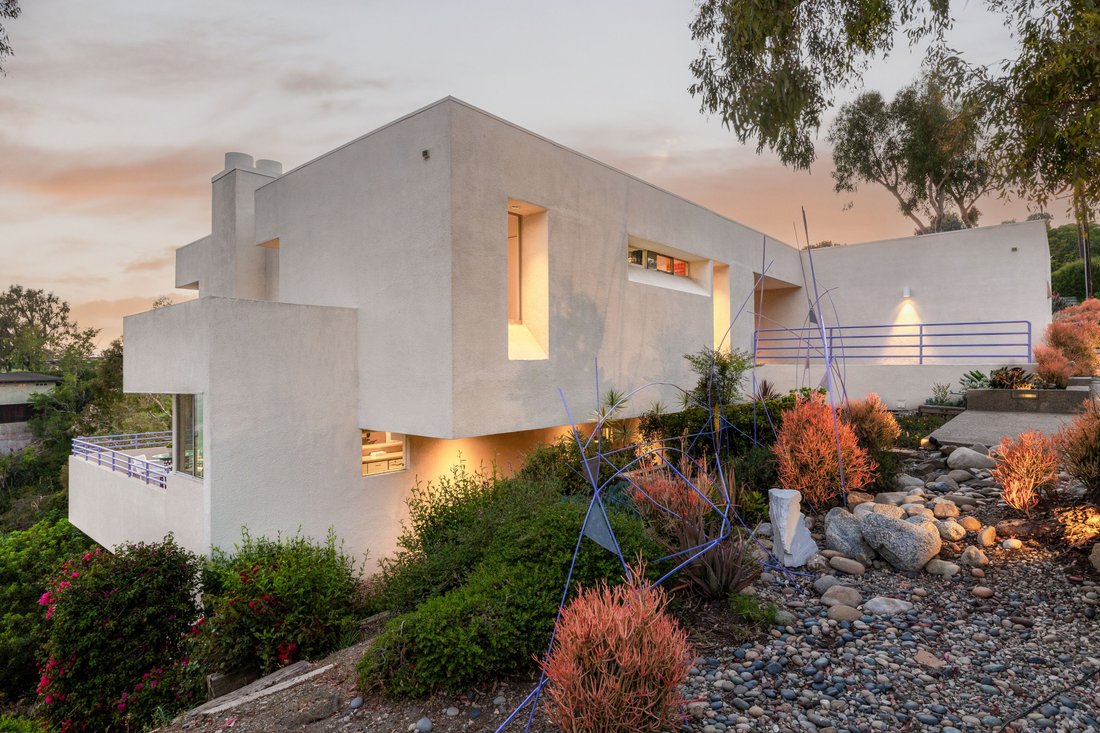 House in Los Angeles, California, United States 1 - 18374756