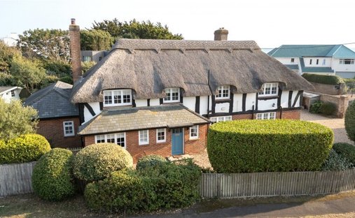Casa a Milford-on-Sea, Inghilterra 1