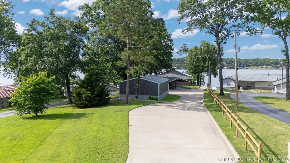 House in Grove, Oklahoma, United States 2 - 18379273