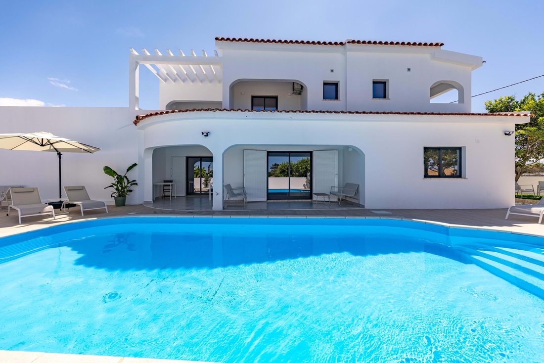 Villa in Praia dos Pescadores, Olhos de Agua, Portugal 2 - 18376607