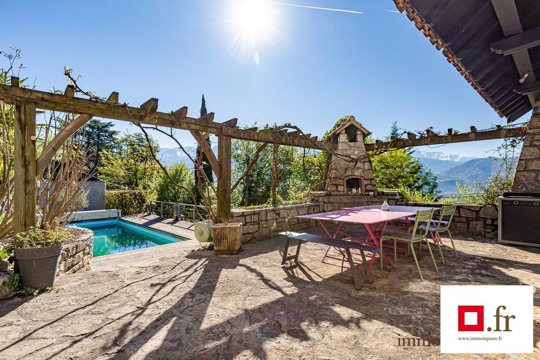 Villa in Corenc, Auvergne-Rhone-Alpen, Frankreich 3 - 17893234