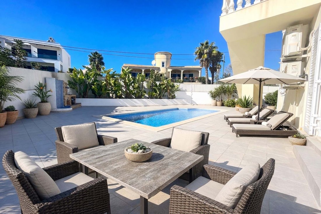 Villa in Carvoeiro, Algarve, Portugal 2 - 18377705