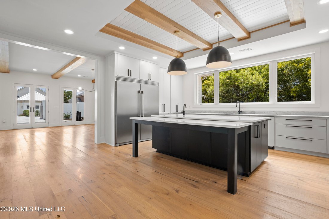 House in Ocean Springs, Mississippi, United States 3 - 18372551