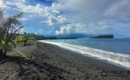Land in Teva I Uta, Windward Islands, French Polynesia 1