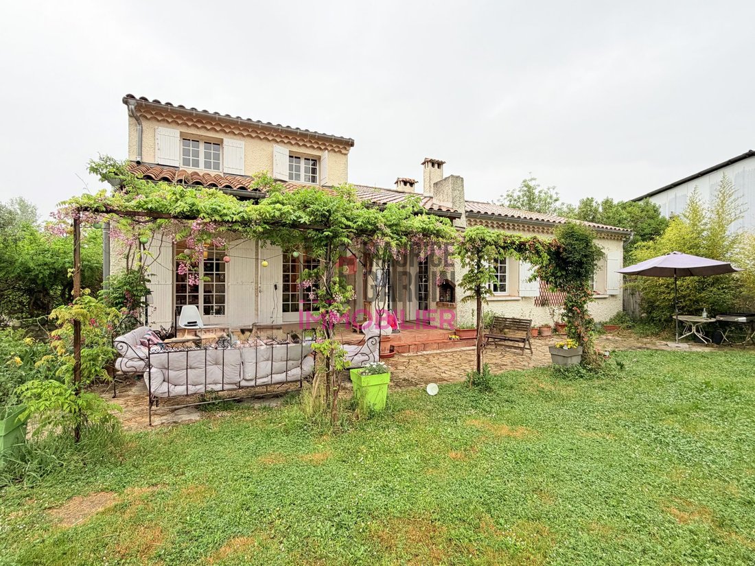 House in Châteaurenard, Provence-Alpes-Côte d'Azur, France 1 - 18385862
