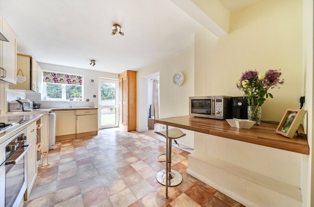 Bungalow in Milverton, England 4 - 18372717