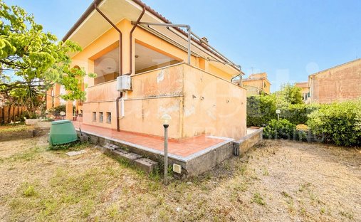 Villa in Marina di Campo, Tuscany, Italy 1
