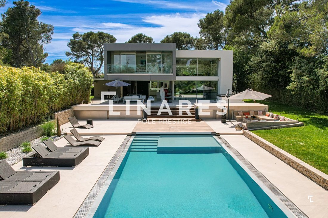 Villa in Grand Sud- Aix la Duranne, Aix-en-Provence, France 2 - 18372735